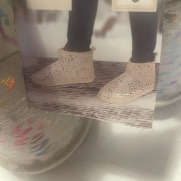 Sold. Lily and Dan Colorful Cheetah Print boot s BNIB - Picture 8 of 10